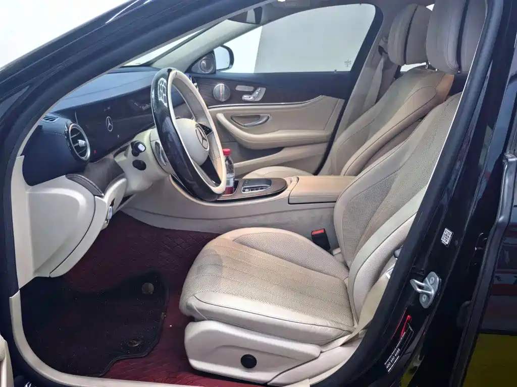 Mercedes-Benz E-Class — миниатюра 4