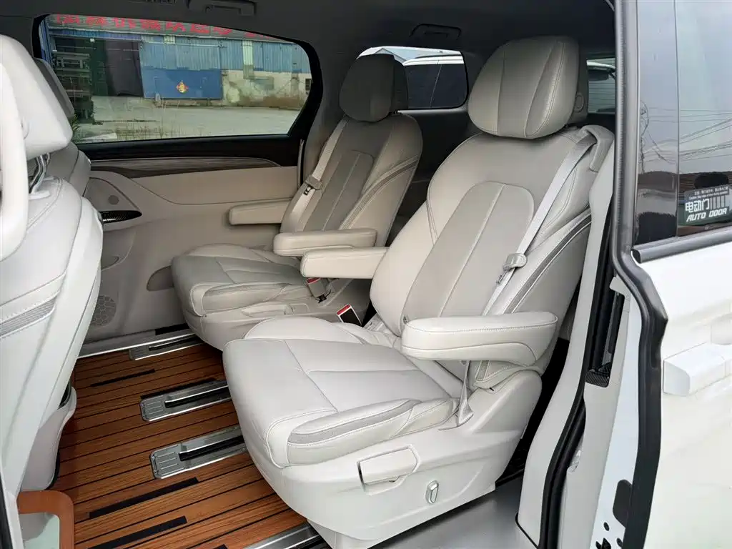 Buick GL8 2023 ES Premium