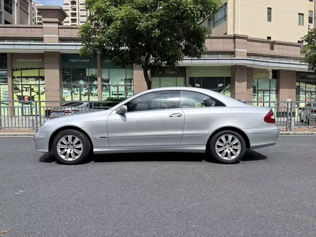 Mercedes-Benz CLK-Class — миниатюра 4