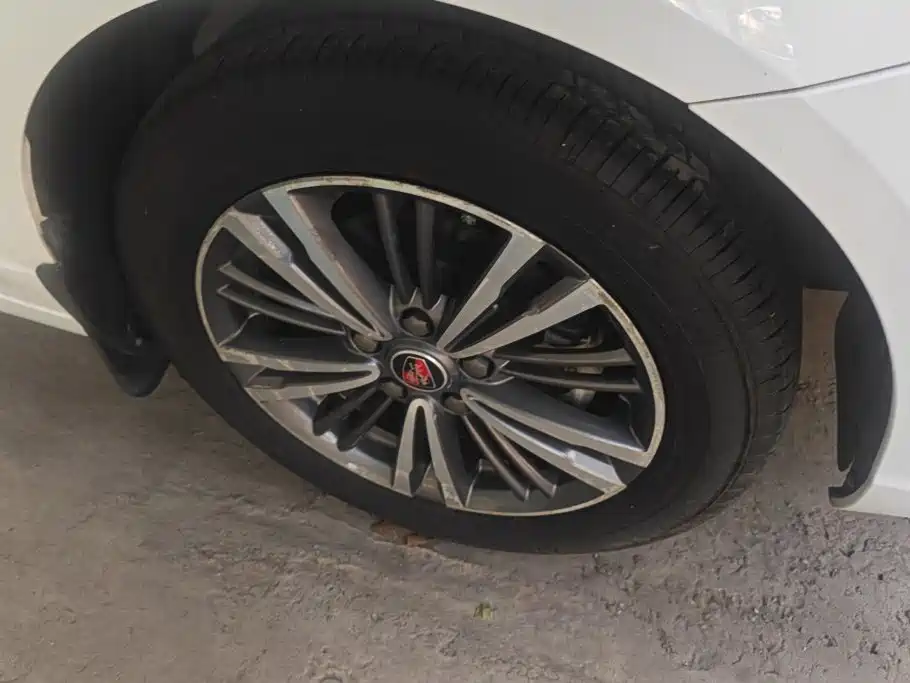 Roewe i5 — миниатюра 6