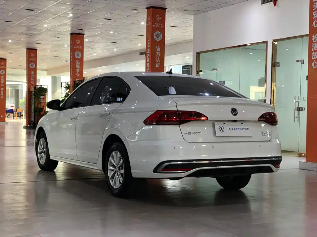 Volkswagen Bora — миниатюра 18