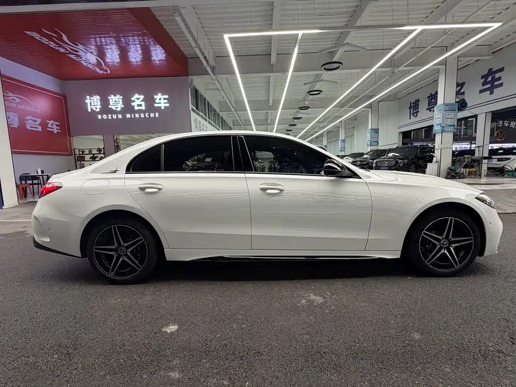 Mercedes-Benz C-Class — миниатюра 22