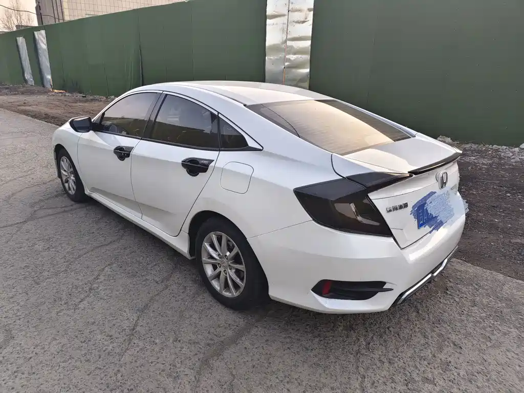 Honda Civic — миниатюра 4