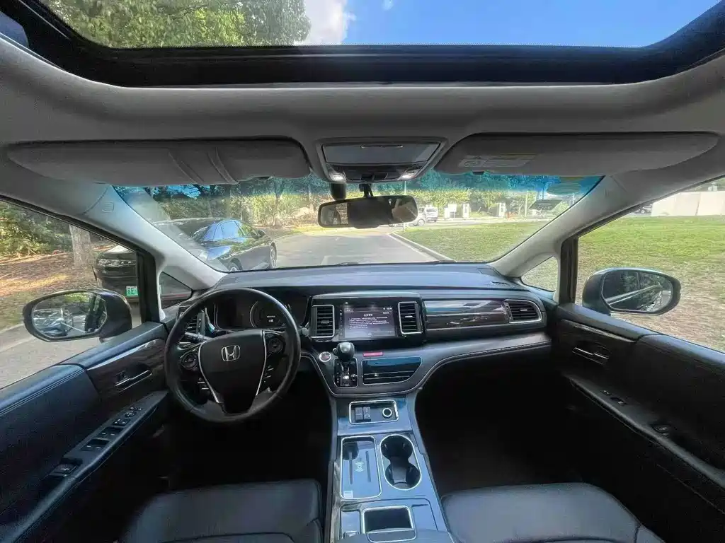 Honda Elysion — миниатюра 6