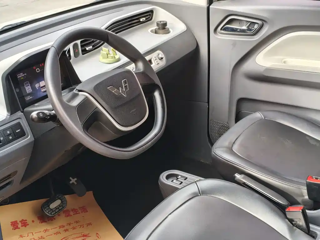 Wuling MINIEV — миниатюра 9