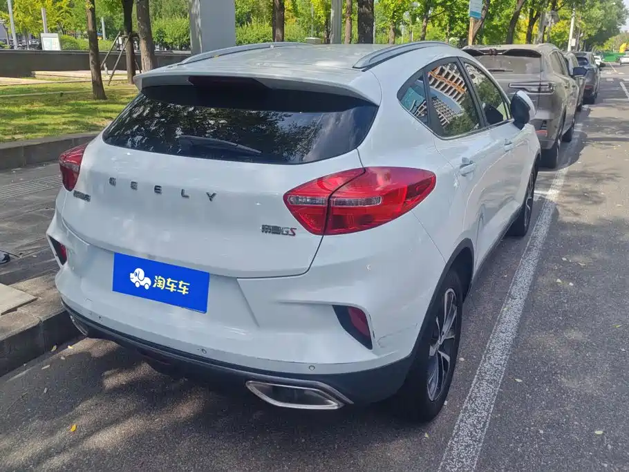 Geely Emgrand GS — миниатюра 3
