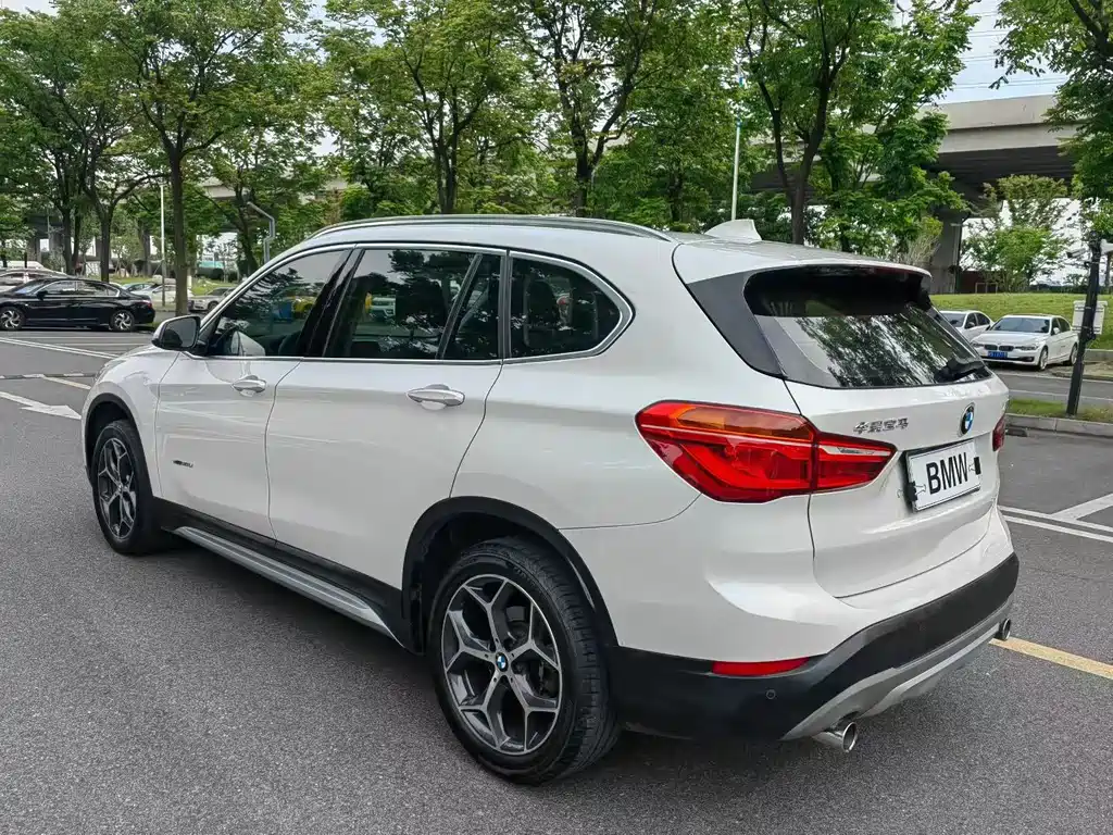 BMW X1 — миниатюра 7