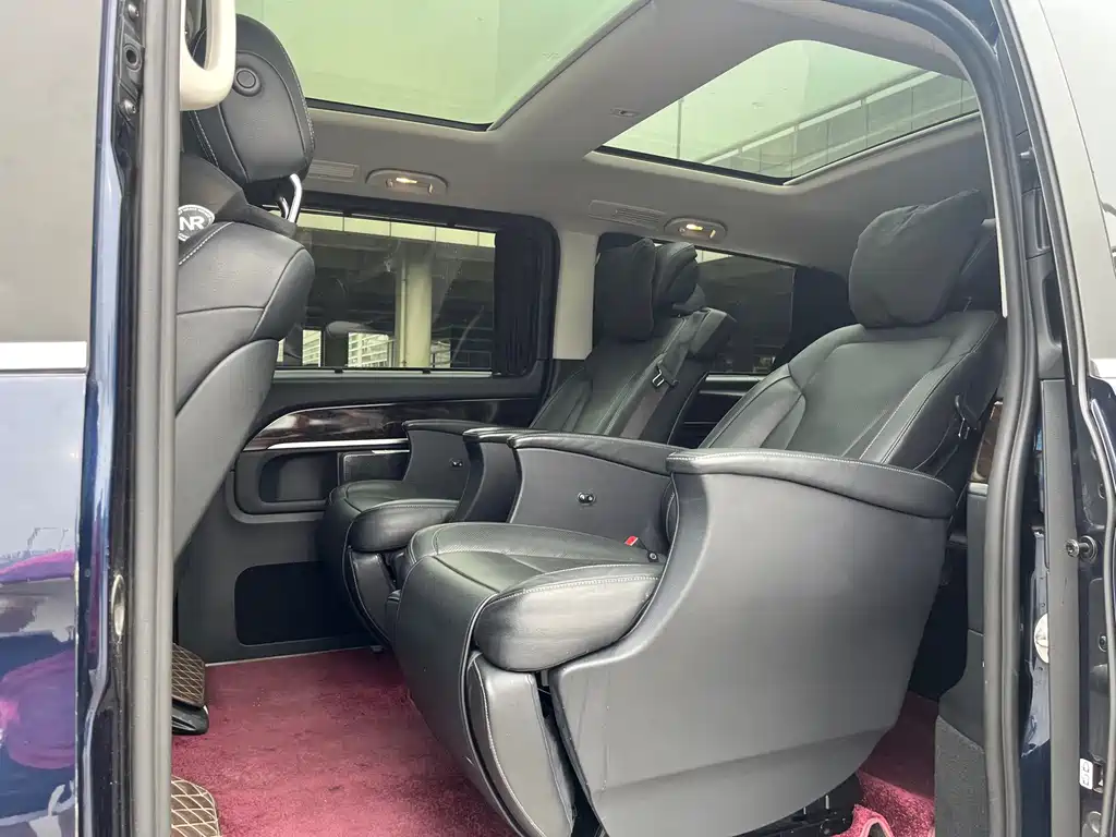 Mercedes-Benz V-Class V 2018 V 260 L Luxury Long Wheelbase VI
