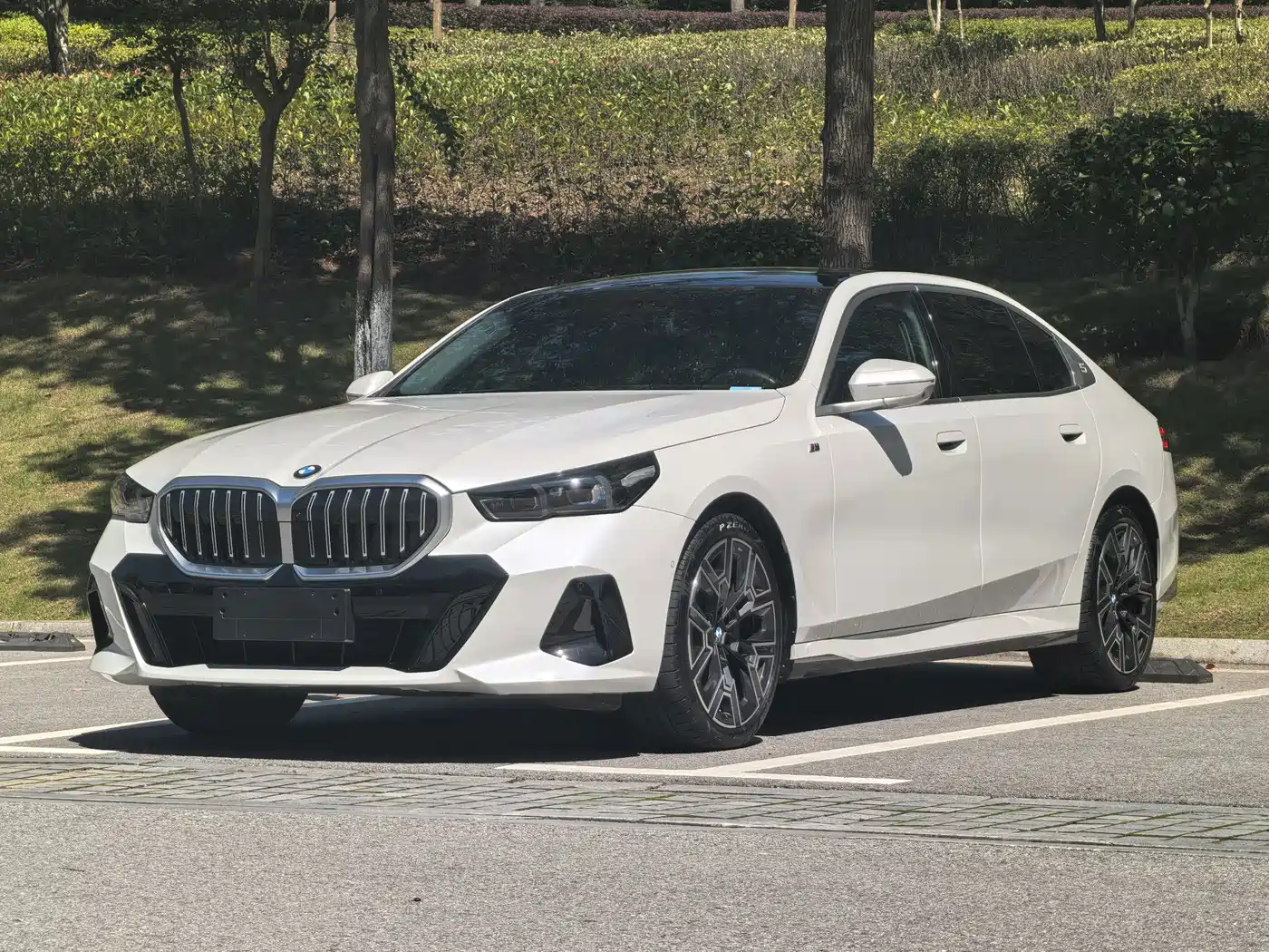 宝马5系 2024款 530Li 尊享型 M运动套装 2024