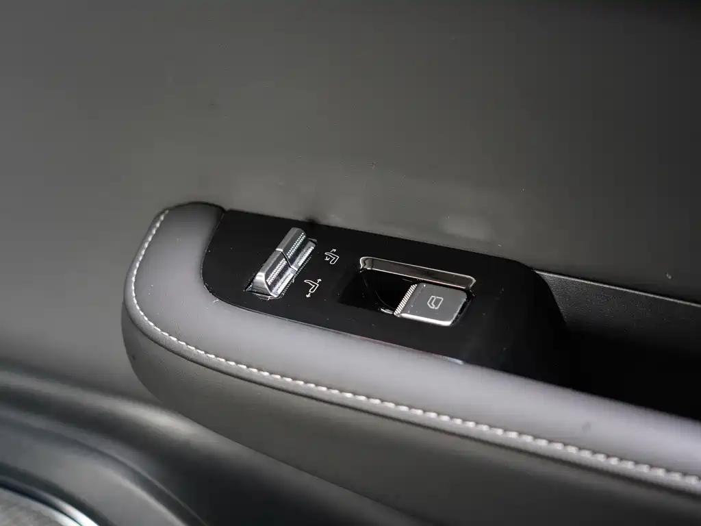 ZEEKR EXTREME KRYPTON 001