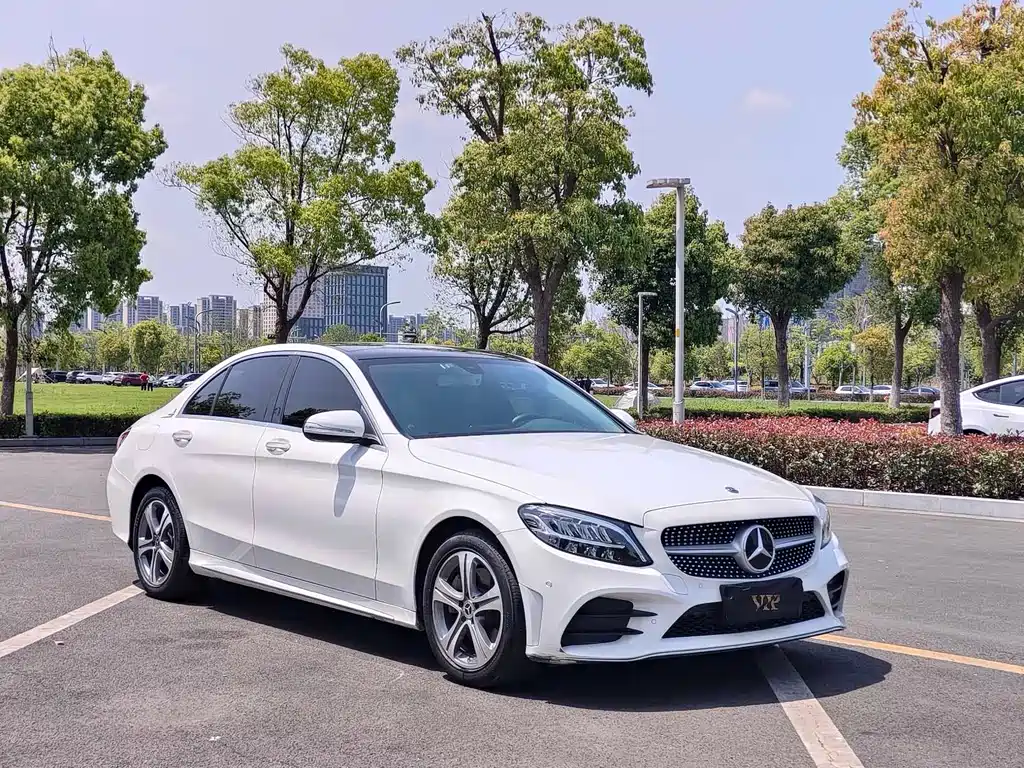 Mercedes-Benz C-Class 2020