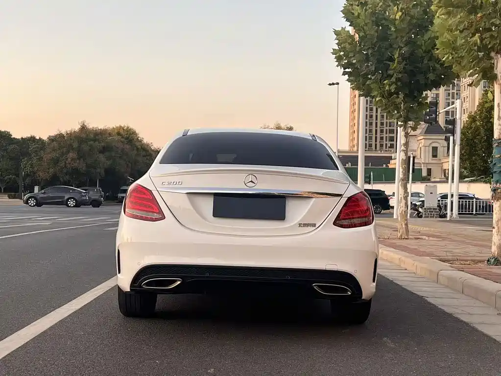 Mercedes-Benz C-Class — миниатюра 17