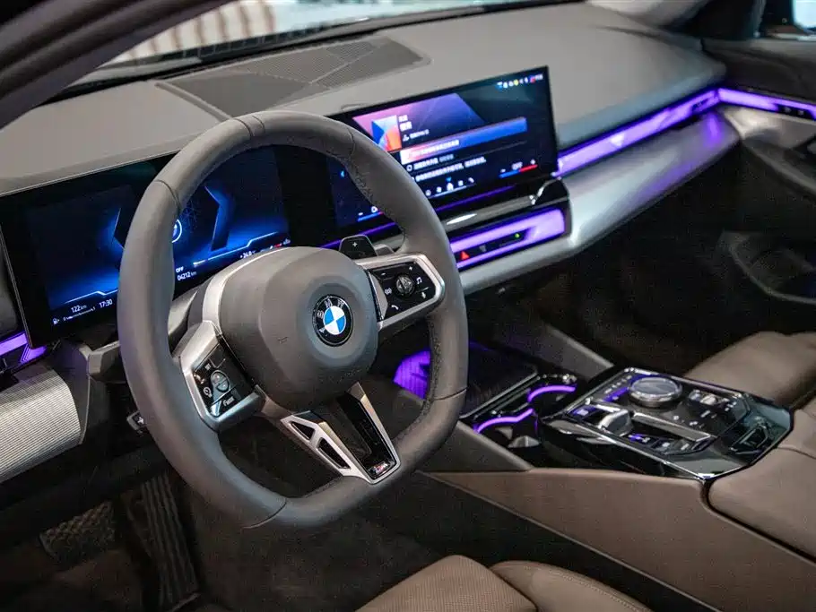 BMW 5 Series (Import) — миниатюра 13