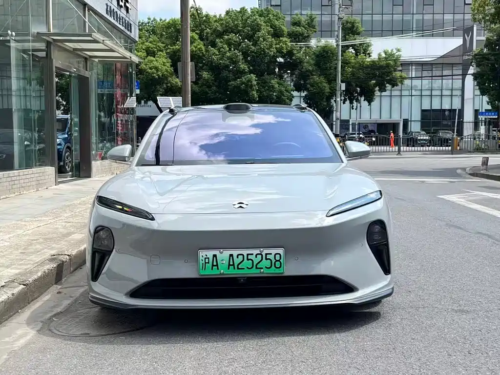 NIO ET5T — миниатюра 2