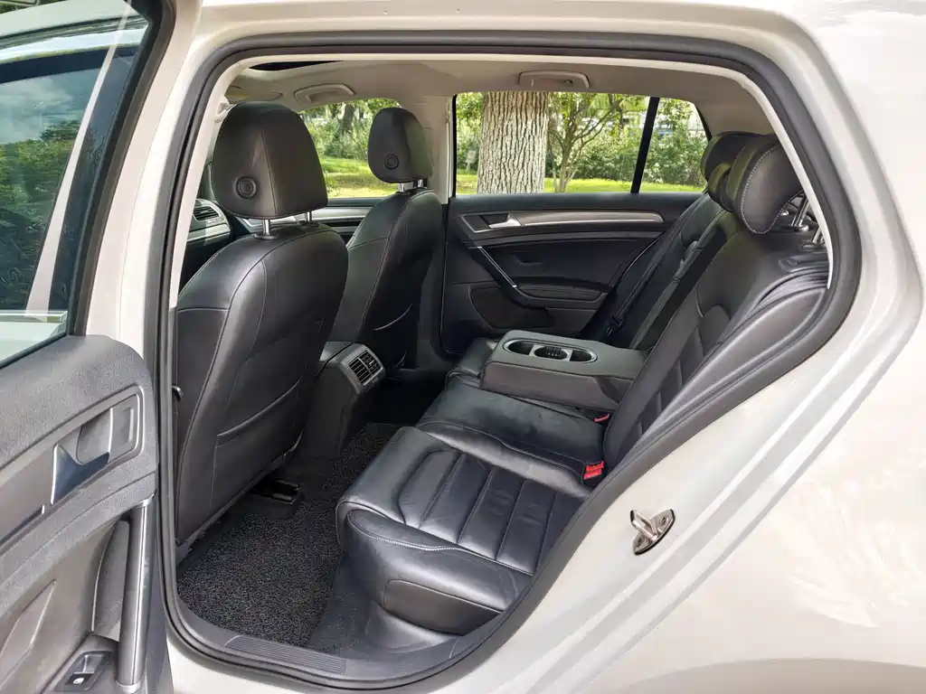Volkswagen Golf — миниатюра 19
