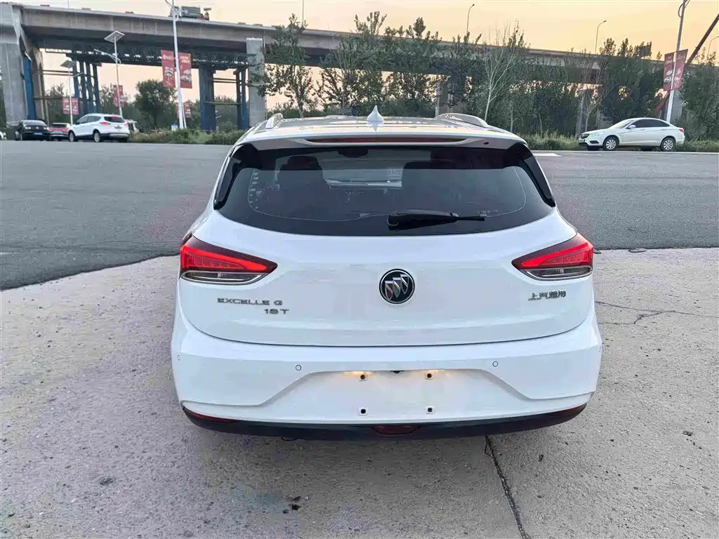 Buick Excelle — миниатюра 8