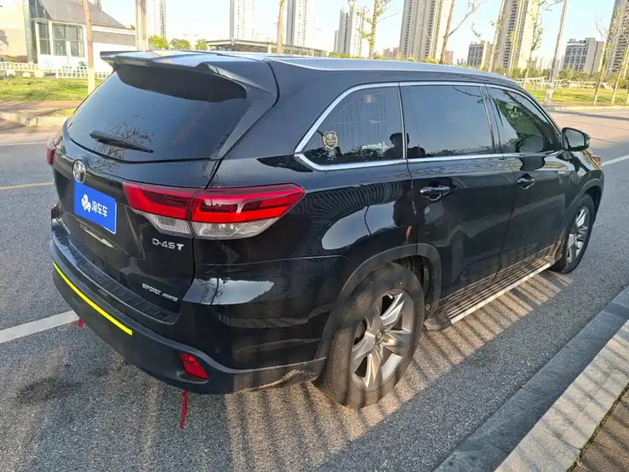 Toyota Highlander — миниатюра 3