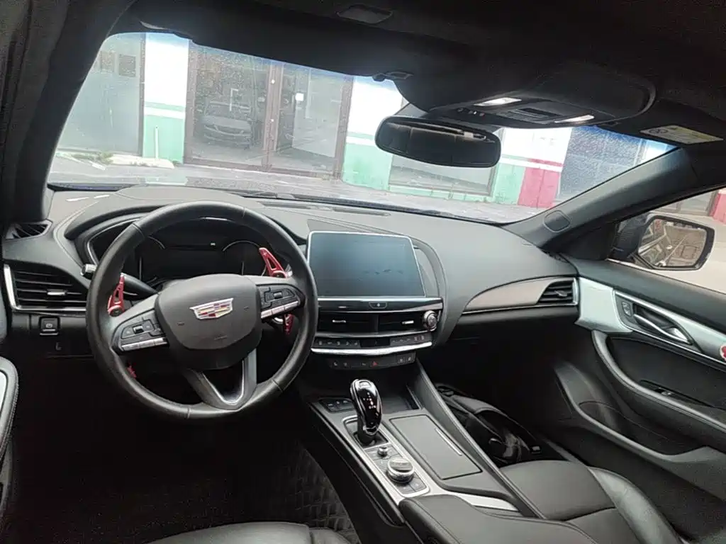Cadillac CT5 — миниатюра 10