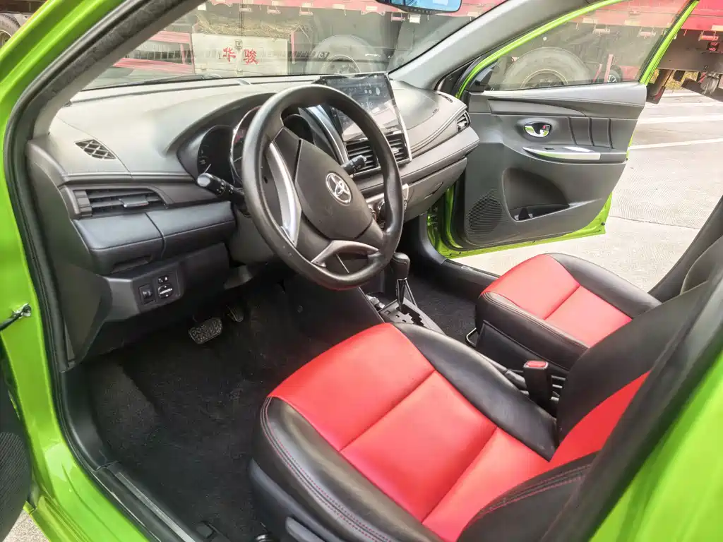 Toyota Yaris L — миниатюра 15