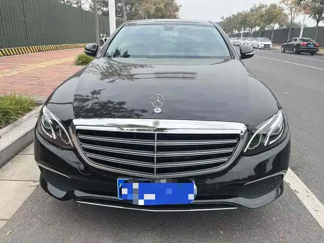 MERCEDES-BENZ  E CLASS