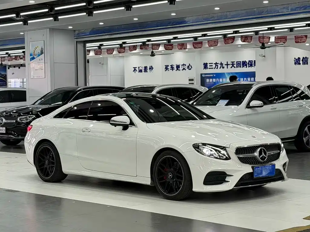 MERCEDES-BENZ E CLASS