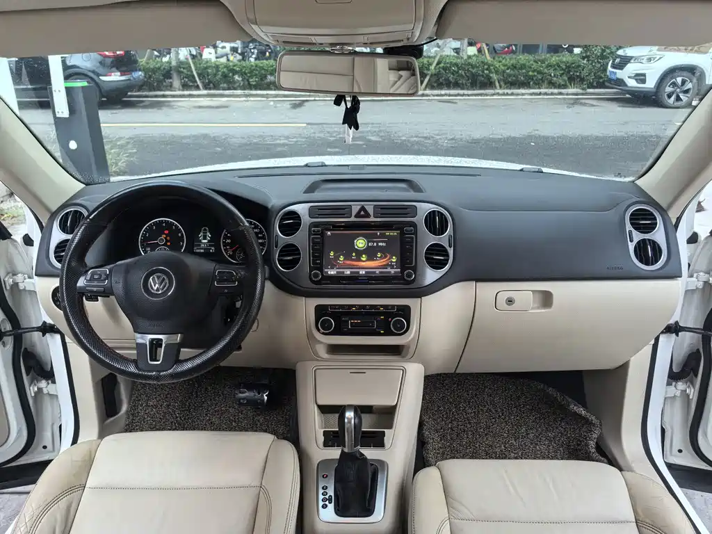 Volkswagen Tiguan — миниатюра 13