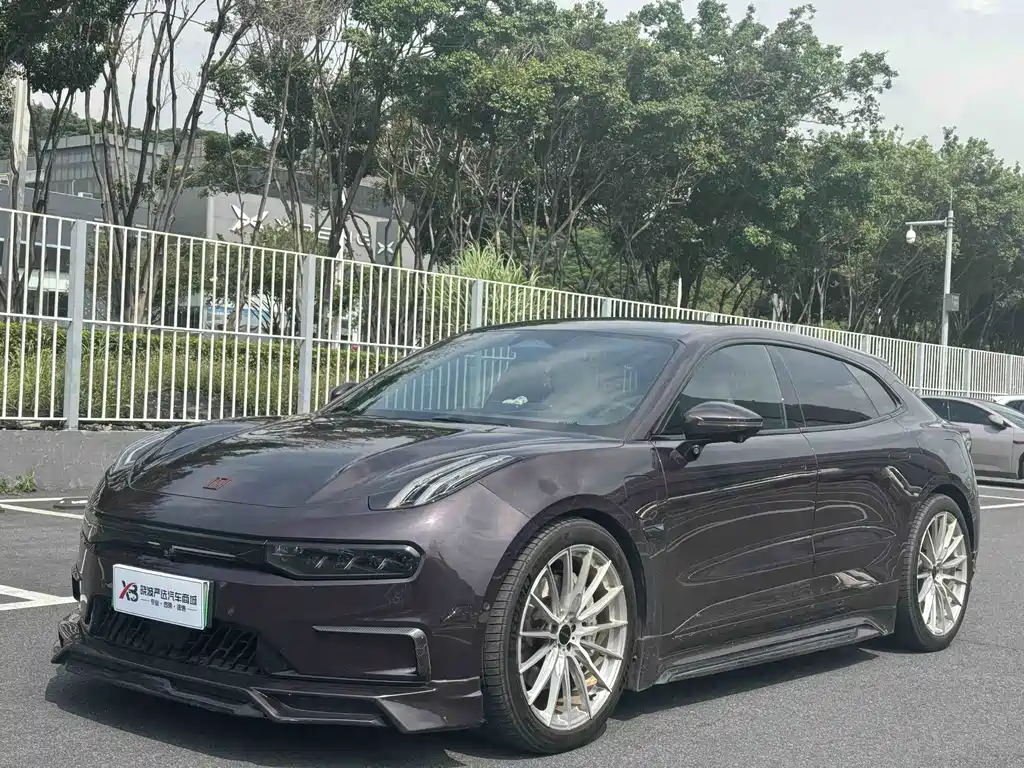 Zeekr 001