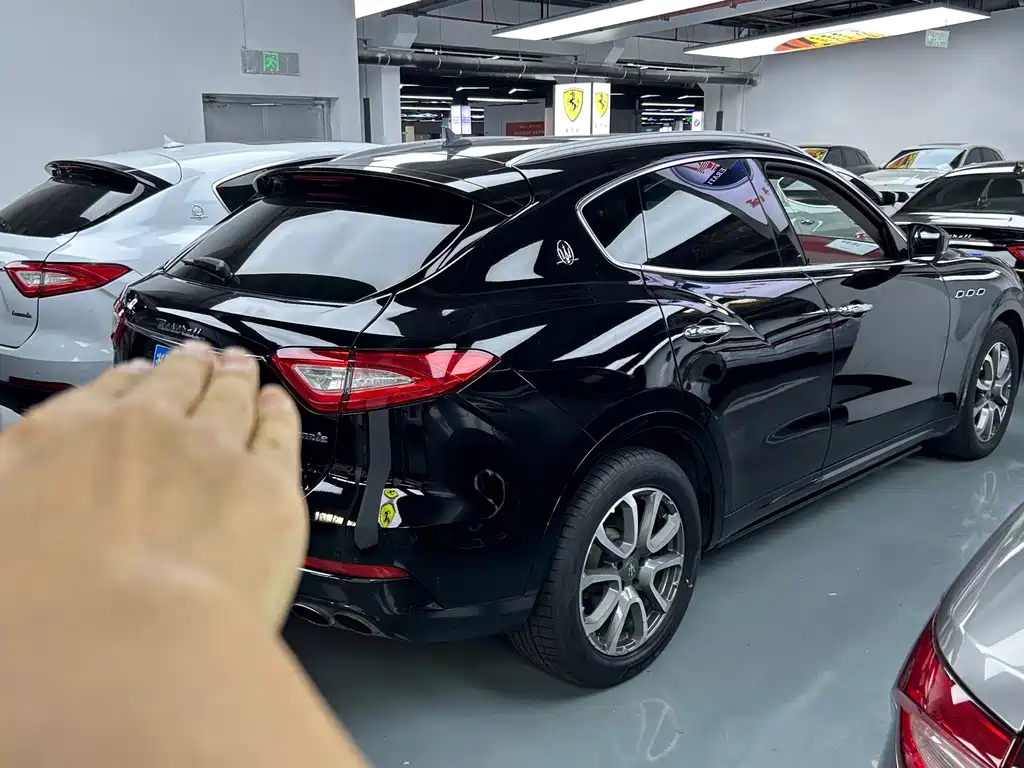 Maserati Levante — миниатюра 17