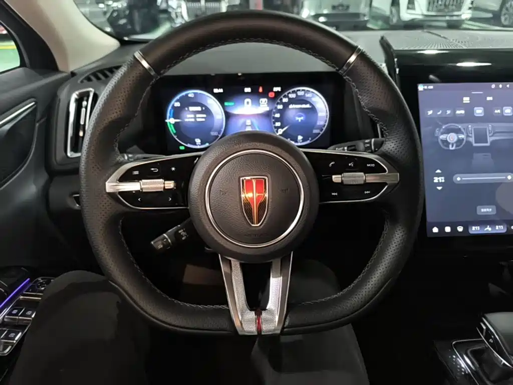 Hongqi Hongqi HS3 PHEV — миниатюра 11
