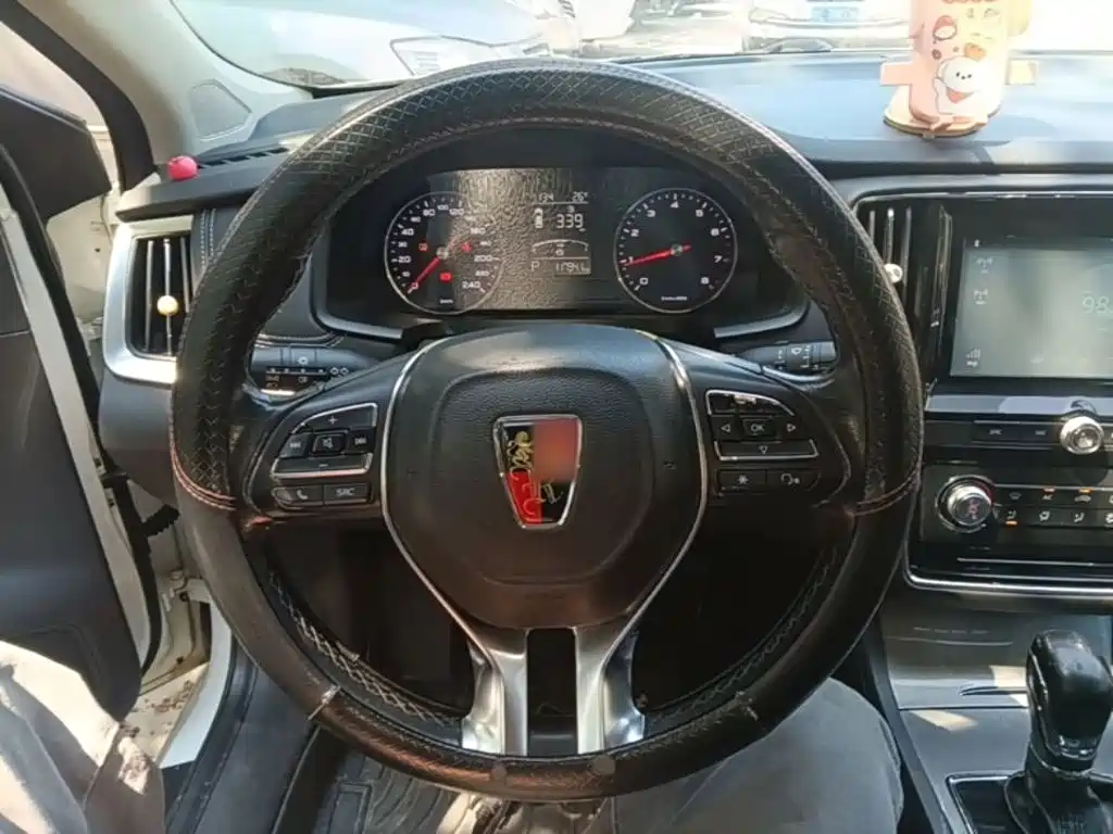 Roewe i6 Classic — миниатюра 11
