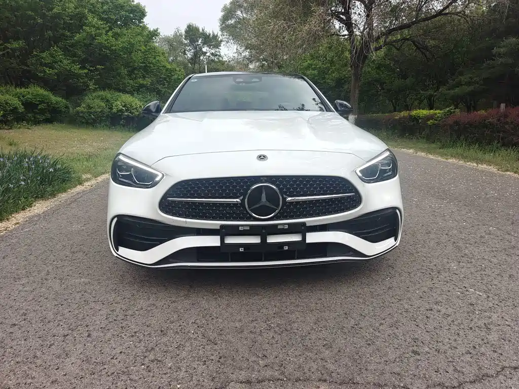 Mercedes-Benz C-Class — миниатюра 2