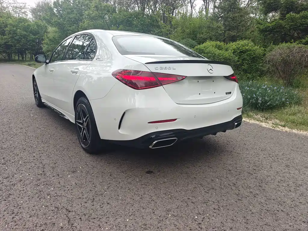 Mercedes-Benz C-Class — миниатюра 6