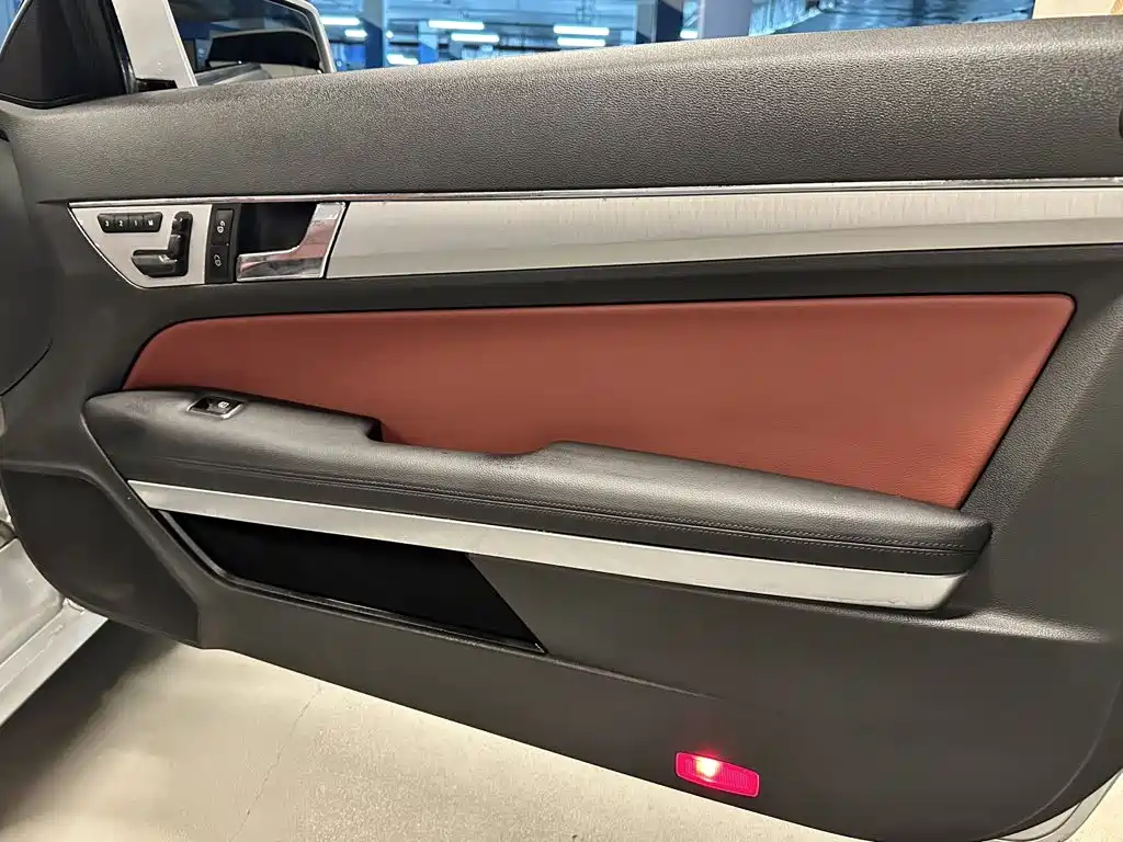 Mercedes-Benz E-Class (Import) — миниатюра 16