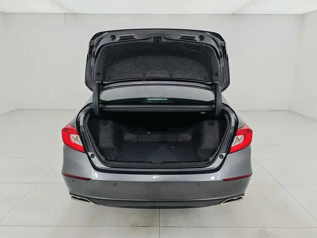 Honda Accord — миниатюра 18