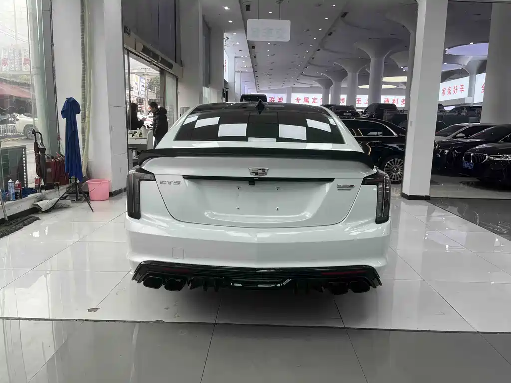 Cadillac CT5 — миниатюра 8