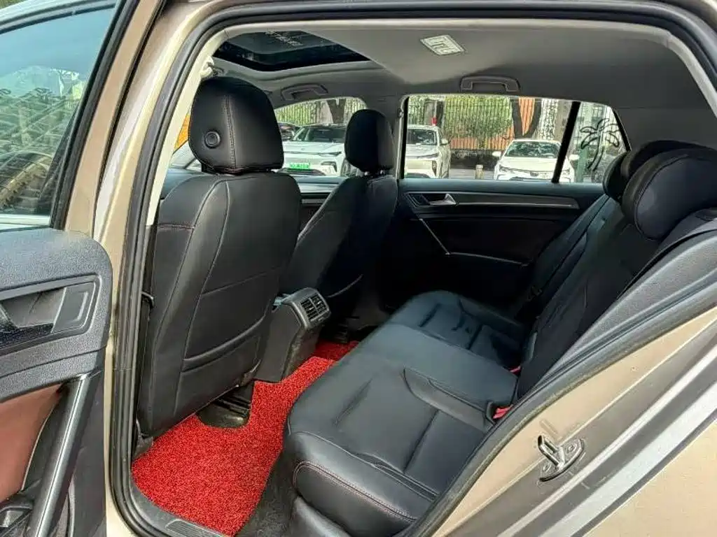 Volkswagen Golf — миниатюра 5