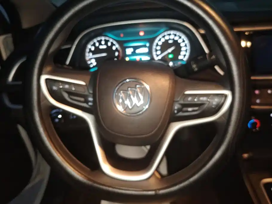 Buick Excelle — миниатюра 15