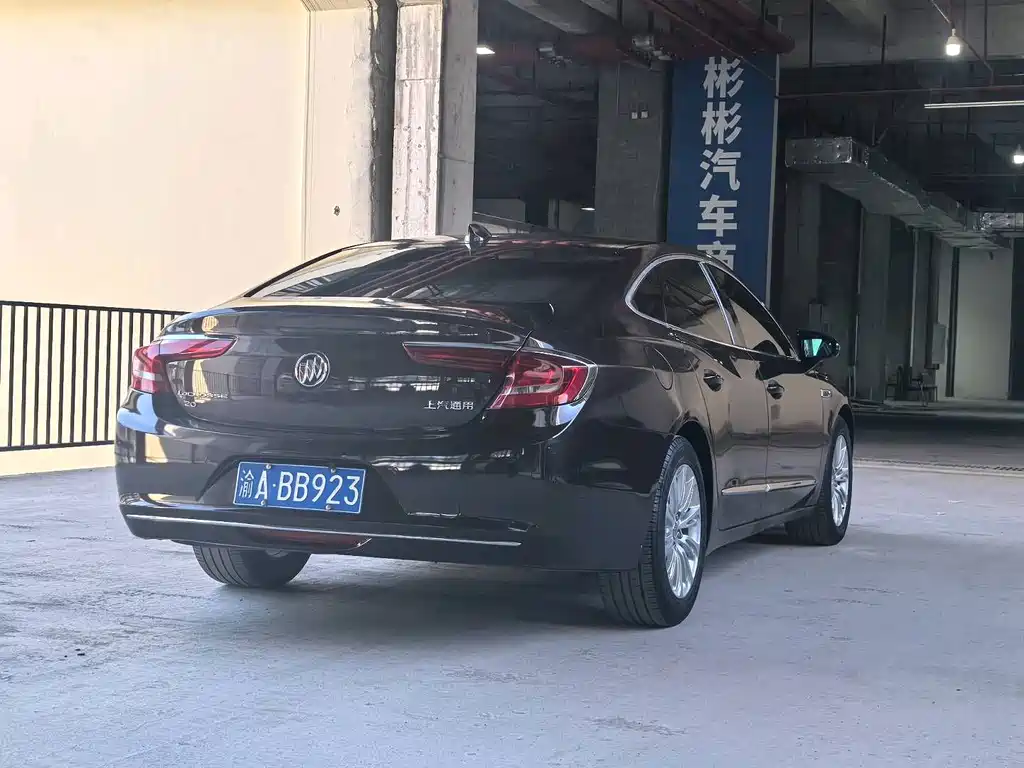 Buick LaCrosse — миниатюра 6