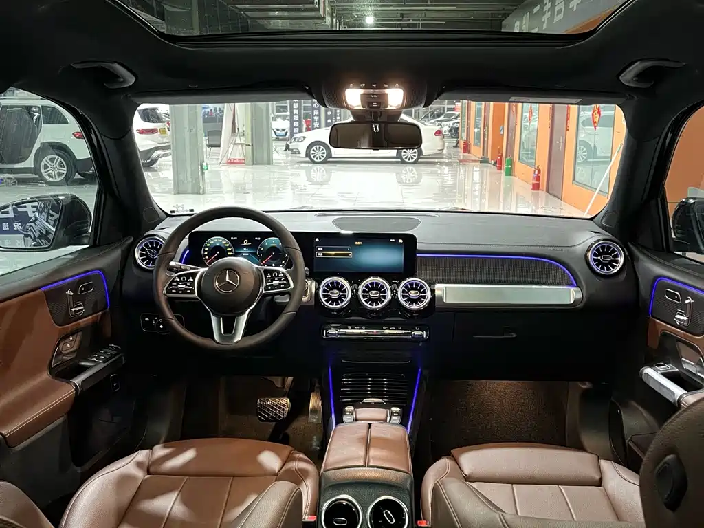 Mercedes-Benz GLB — миниатюра 7