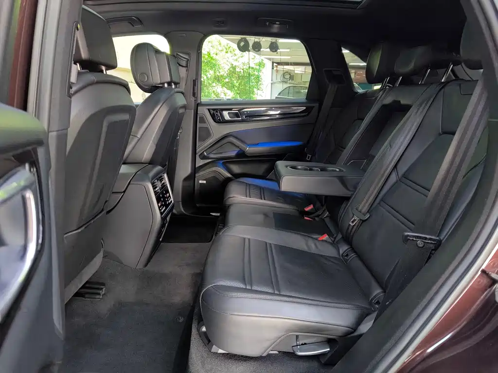 PORSCHE CAYENNE NEW ENERGY