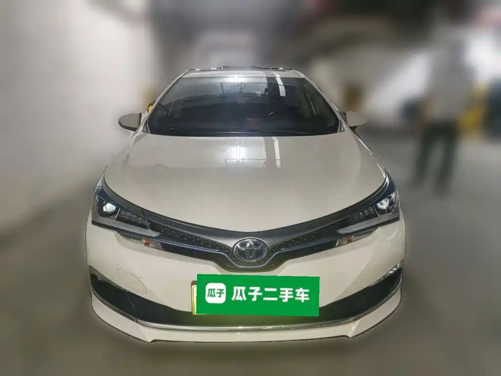Toyota Corolla Hybrid — миниатюра 23