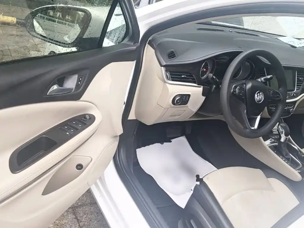 Buick Verano — миниатюра 16