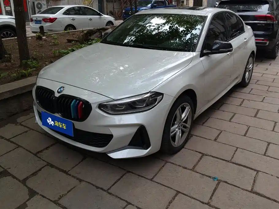 BMW 1 Series 2021