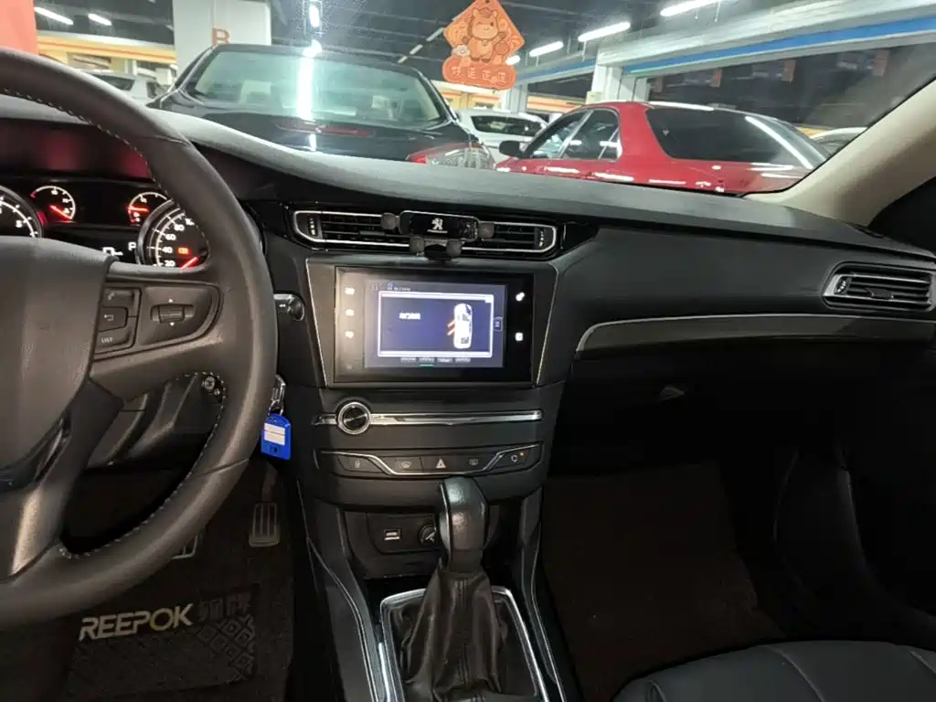 Peugeot 408 — миниатюра 13