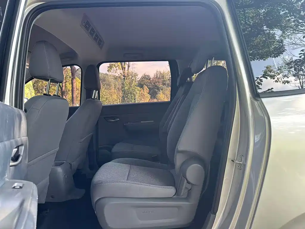 Wuling Hongguang EV — миниатюра 8