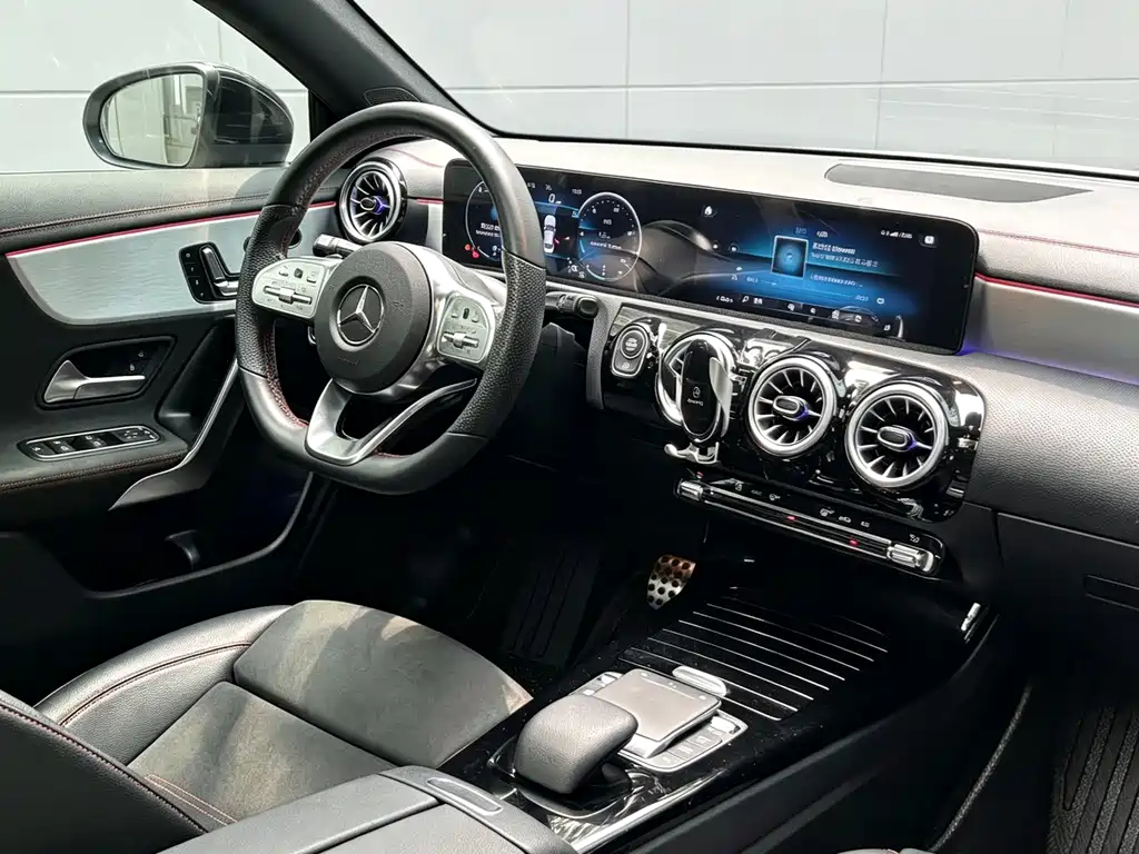 Mercedes-Benz CLA (Import) — миниатюра 7