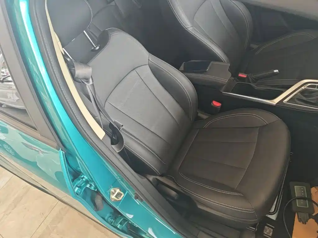 Geely Vision X3 — миниатюра 25