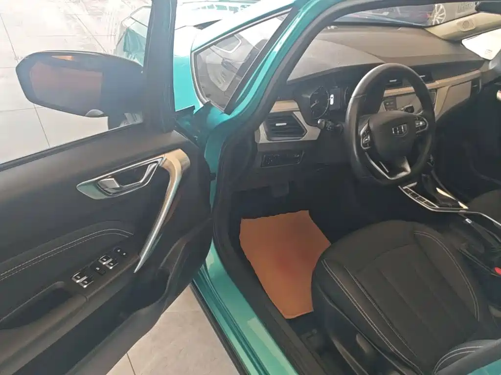 Geely Vision X3 — миниатюра 16