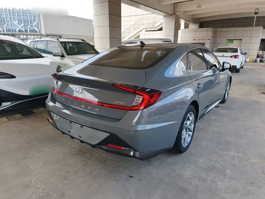 Hyundai Sonata — миниатюра 7