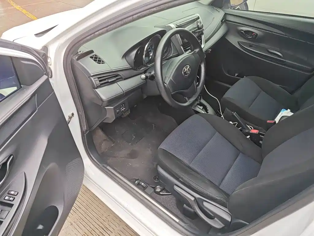 Toyota Yaris L — миниатюра 14